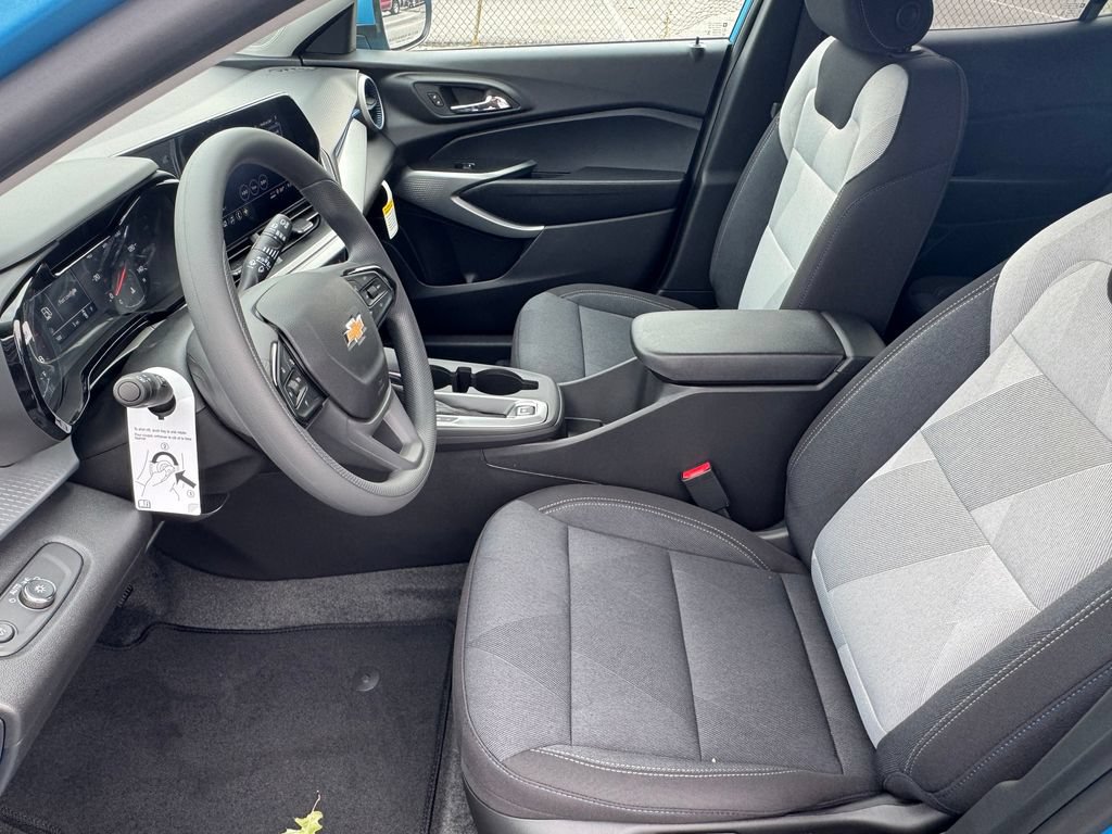 2026 Chevrolet Trax RS - Photo 14