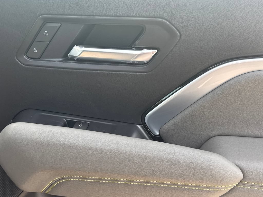2026 Chevrolet Colorado ZR2 - Photo 19