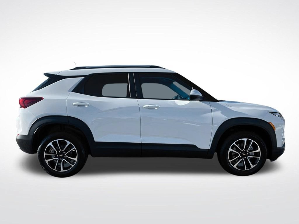 2026 Chevrolet Trailblazer LT - Photo 2