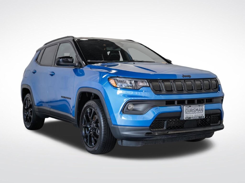 Used 2022 Jeep Compass Altitude 4x4 SUV