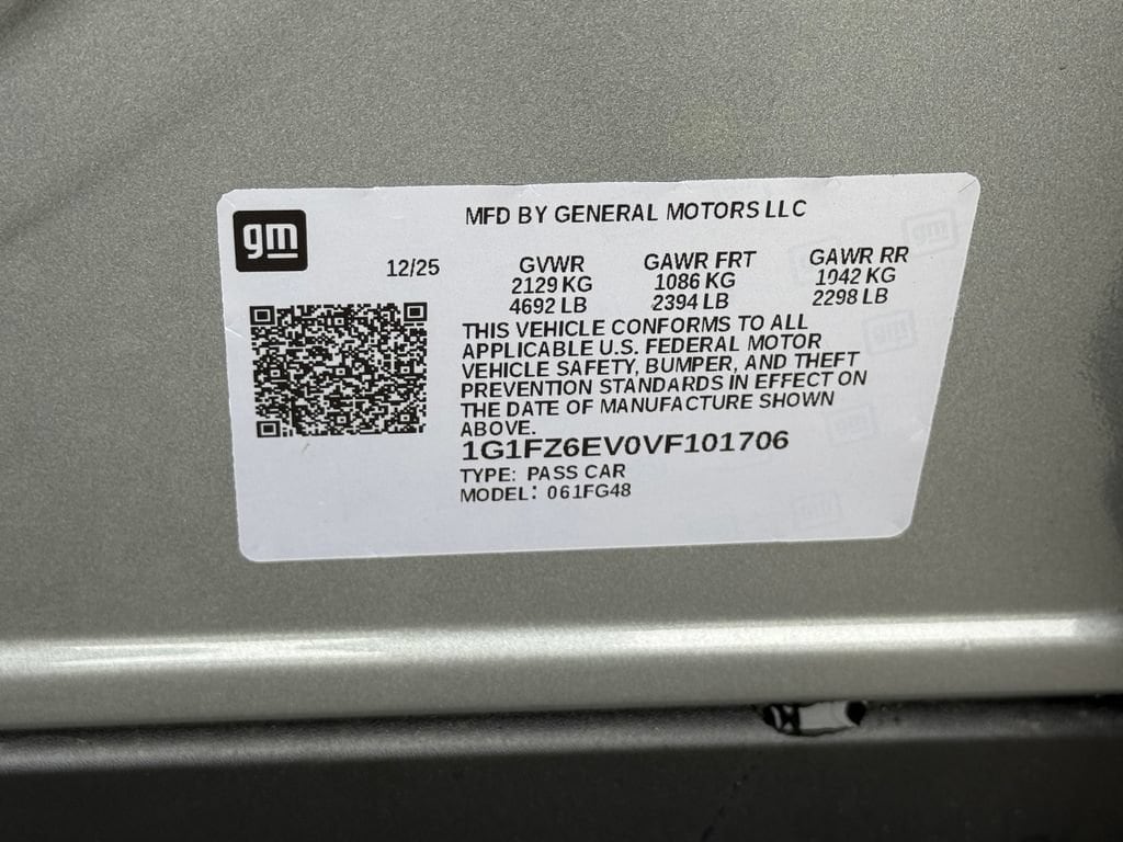 2027 Chevrolet Bolt RS - Photo 30