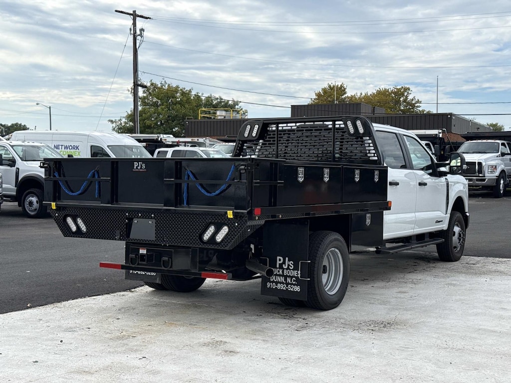 New 2026 Ford F-350 XL Crew Cab 4x4 w/ 10 Contractors Flatbed Flatbed