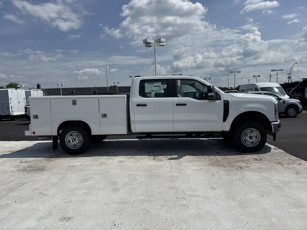 New 2027 Ford F-250 XL Crew Cab 4x4 W/ 8 Service Body Service