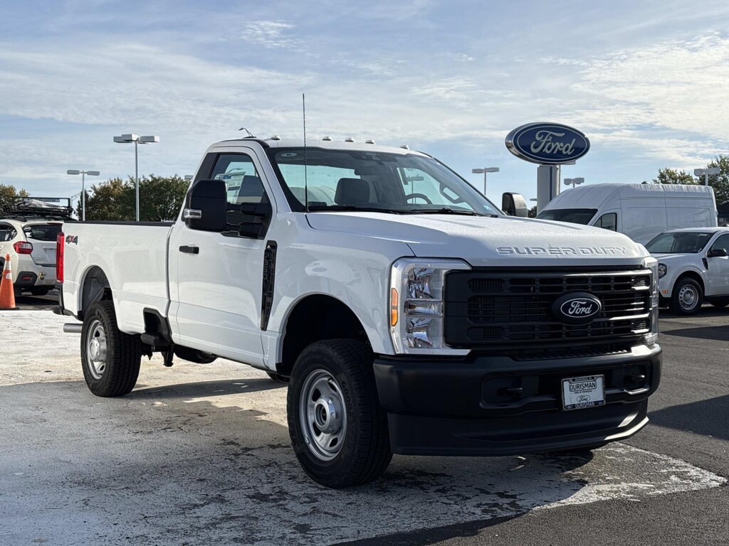 New 2027 Ford Super Duty F-350 SRW Regular Cab Pickup
