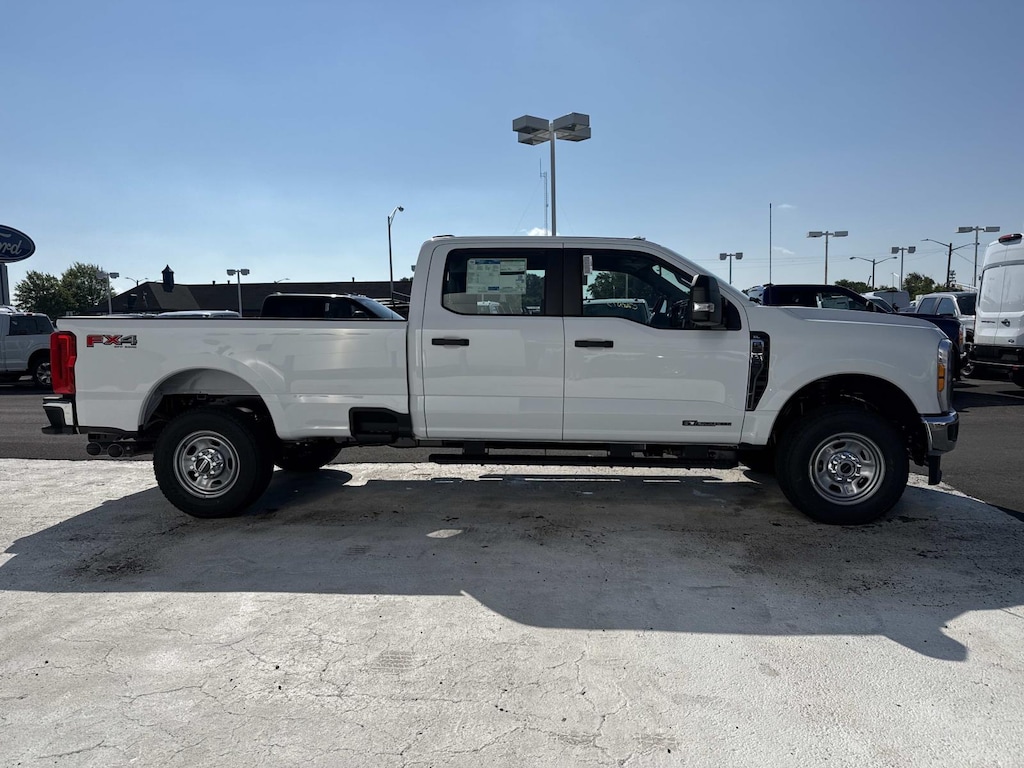 New 2026 Ford Super Duty F-350 SRW Crew Cab Pickup