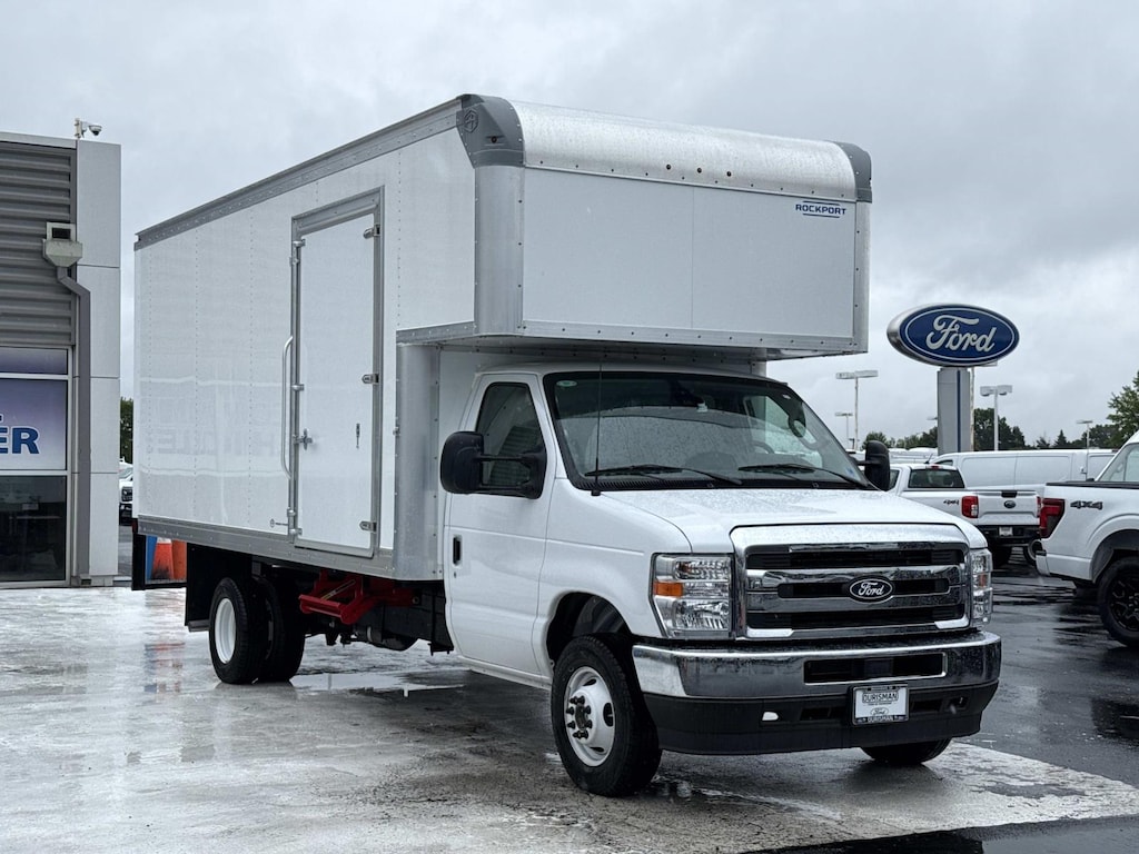 New 2027 Ford E-450SD 4x2 W/ 17 Box With Attic and Side Door Box