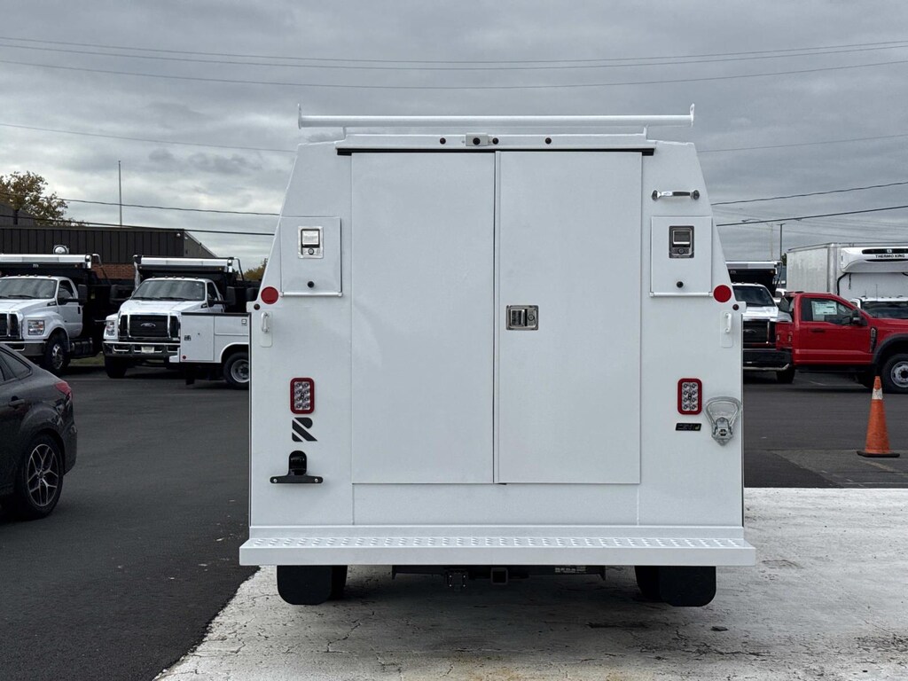 New 2027 Ford E-Series Cutaway