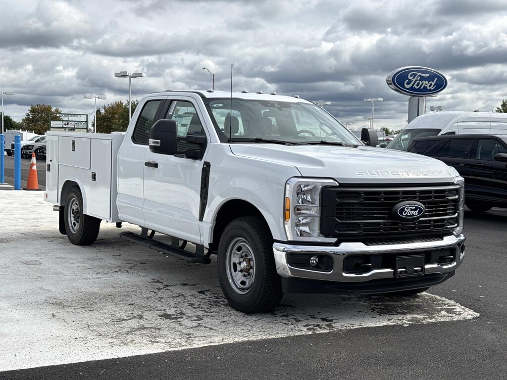 New 2027 Ford Super Duty F-250 SRW Extended Cab Pickup