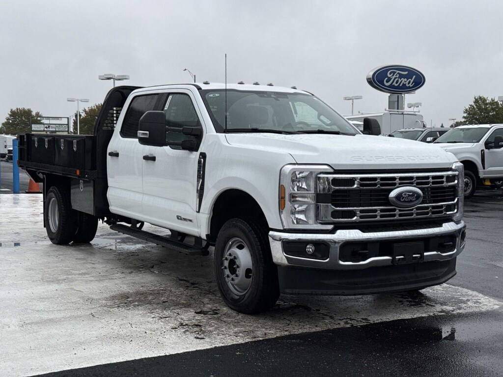 New 2026 Ford Super Duty F-350 DRW Crew Cab Chassis-Cab