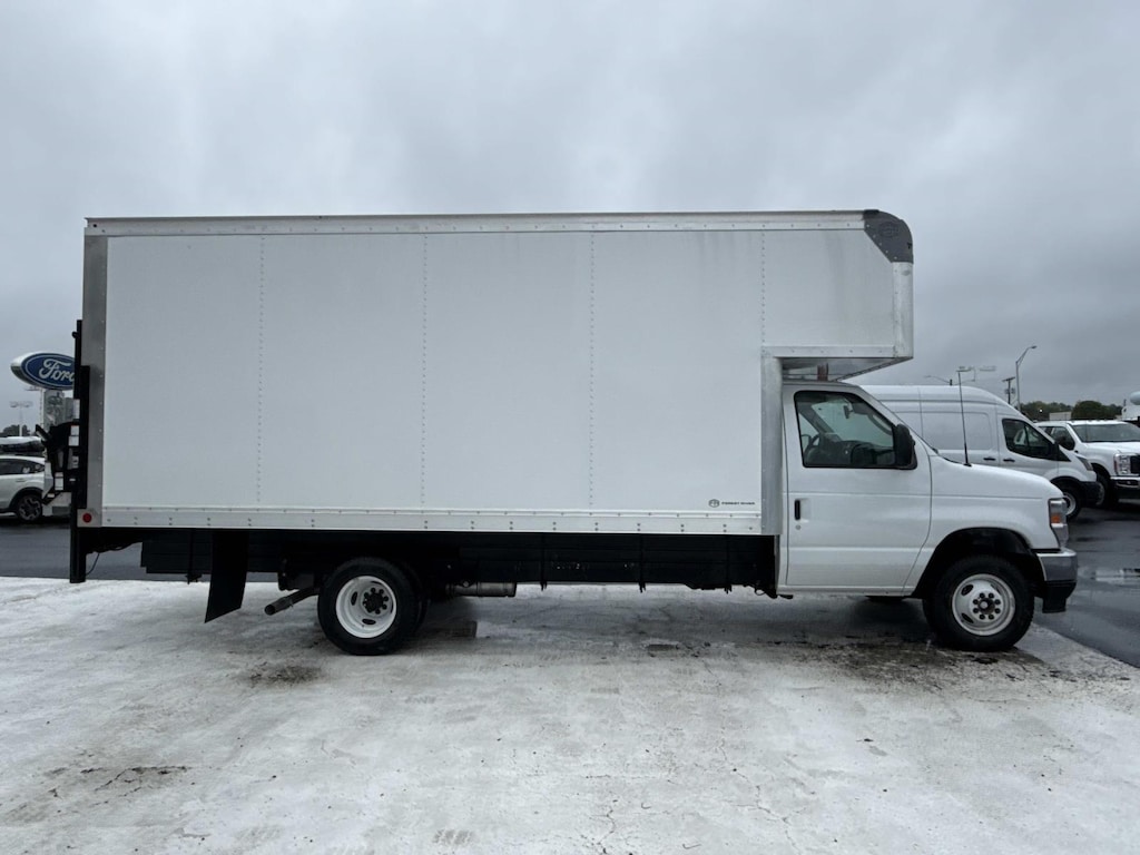 New 2027 Ford E-Series Cutaway