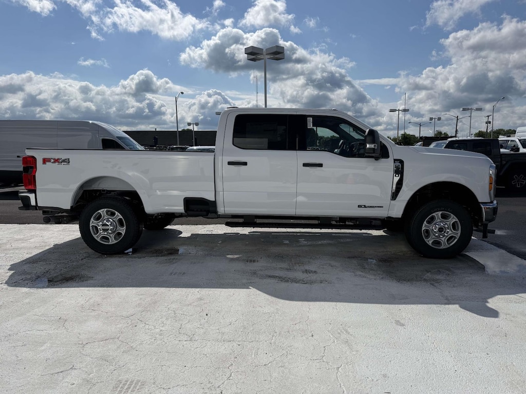New 2026 Ford F-350 XLT Crew Cab 4x4 W/ 8 Bed Crew Cab Pickup