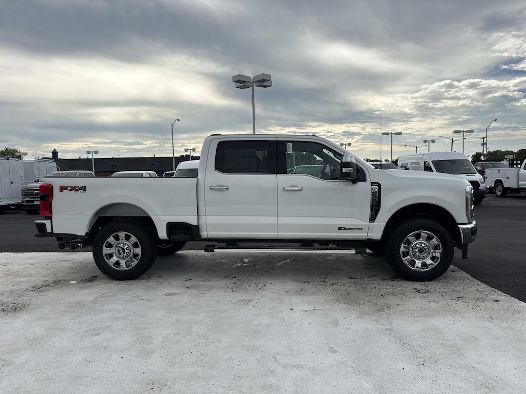 New 2026 Ford F-250 Lariat Crew Cab 4x4 W/ 6.75 Bed Crew Cab Pickup