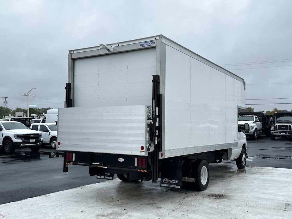 New 2027 Ford E-Series Cutaway