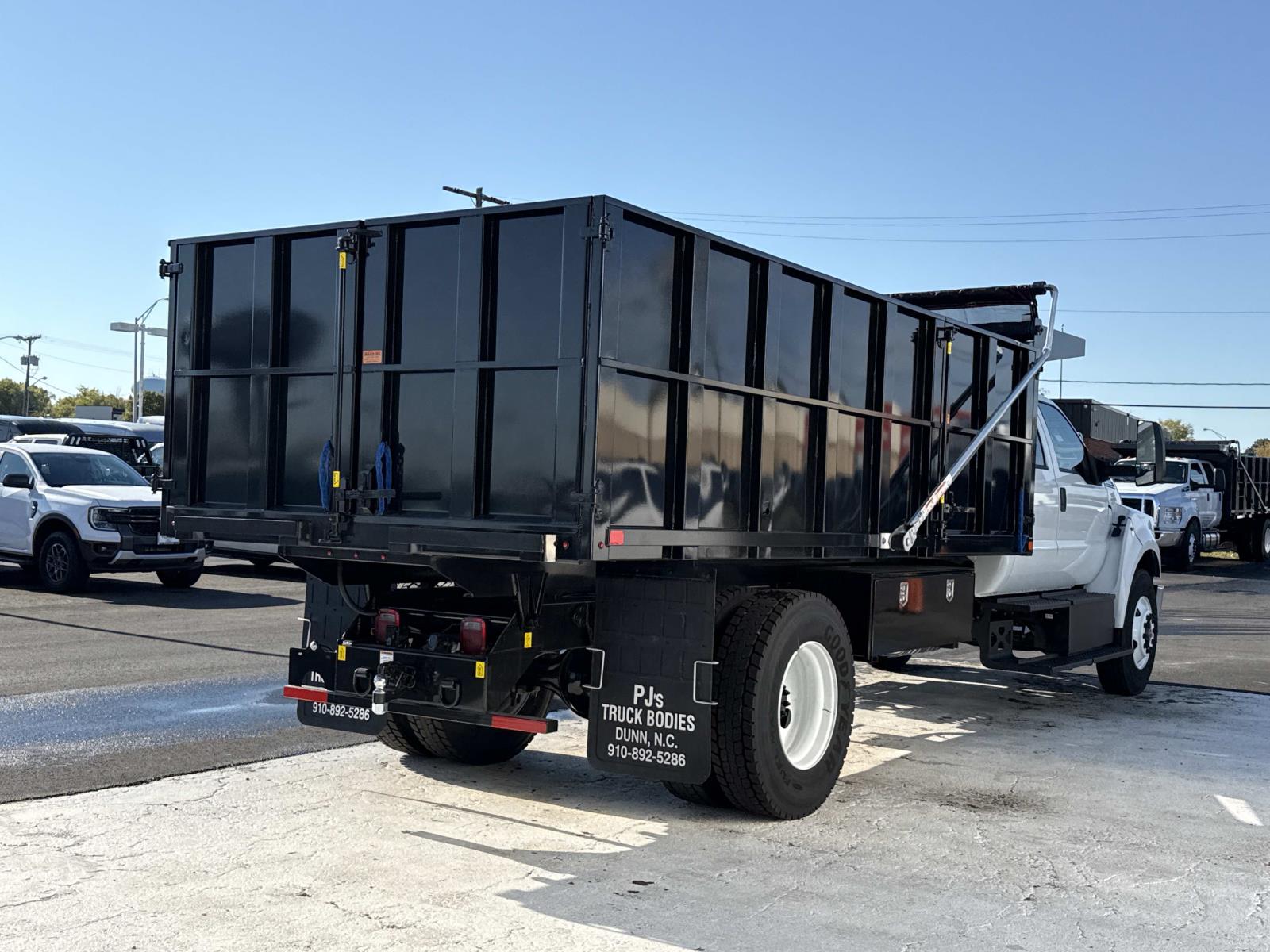 New 2027 Ford 1 Ton Trucks Crew Cab Chassis-Cab