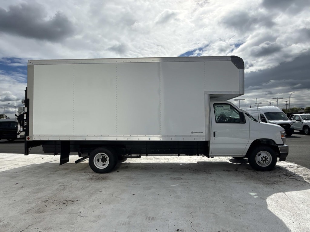 New 2027 Ford E-Series Cutaway