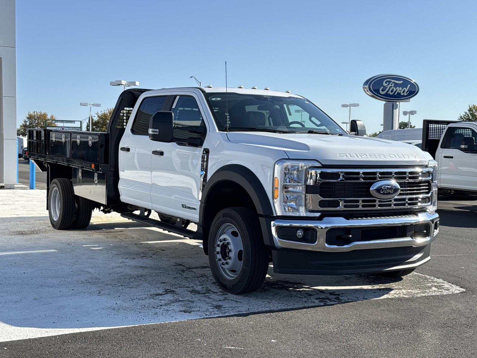 New 2026 Ford Super Duty F-450 DRW Crew Cab Chassis-Cab