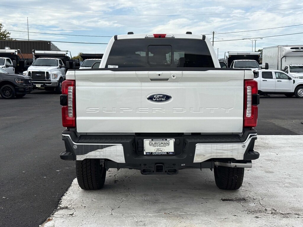 New 2026 Ford F-250 Lariat Crew Cab 4x4 W/ 6.75 Bed Crew Cab Pickup