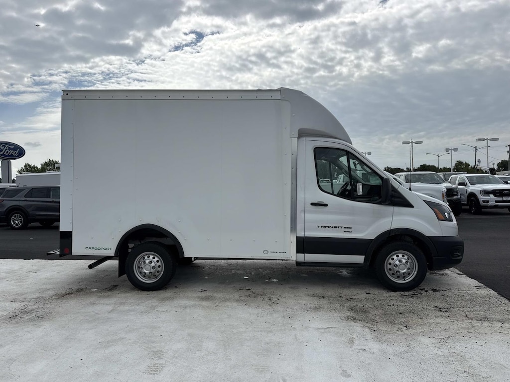 New 2026 Ford Transit-350 Cutaway AWD w/ 10 Box Box