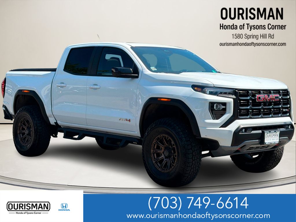 2024 GMC Canyon
