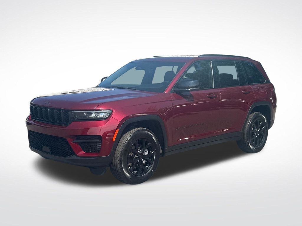 Used 2025 Jeep Grand Cherokee Altitude SUV