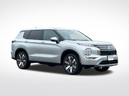 2026 Mitsubishi Outlander SE SUV