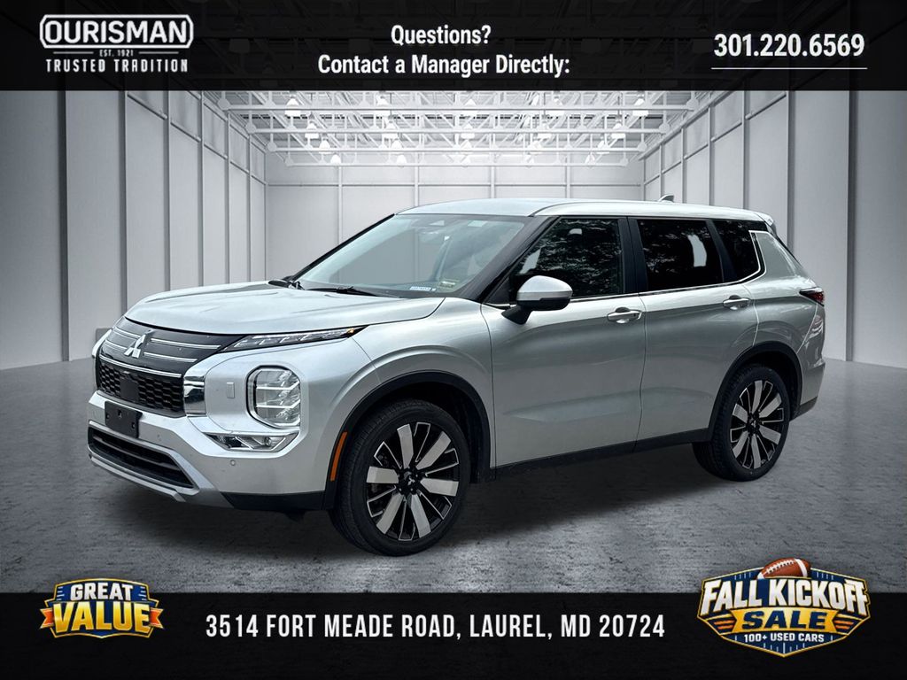 Used 2025 Mitsubishi Outlander SE SUV