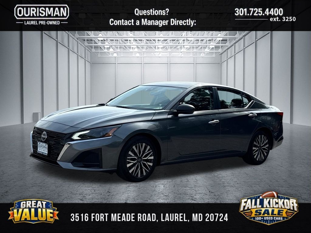 Used 2025 Nissan Altima SV Sedan