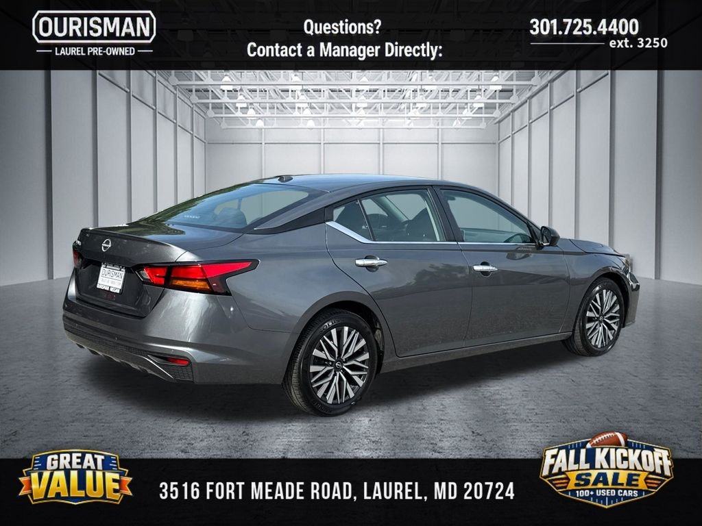 Used 2025 Nissan Altima SV Sedan