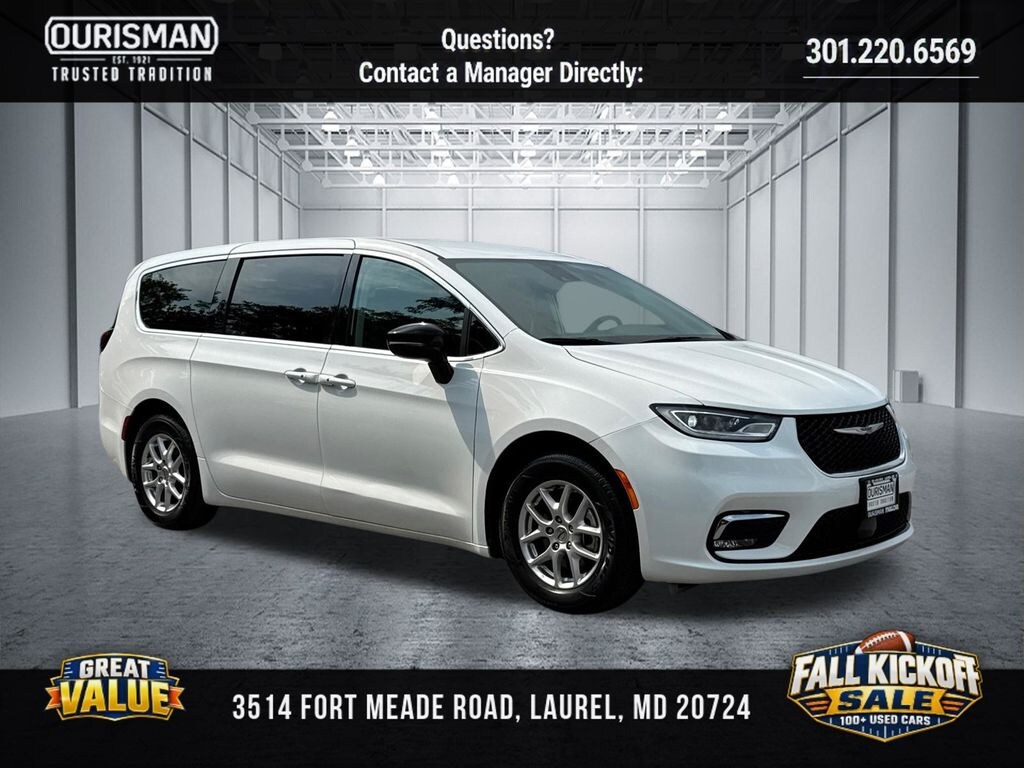 Used 2024 Chrysler Pacifica Touring L Van Passenger Van