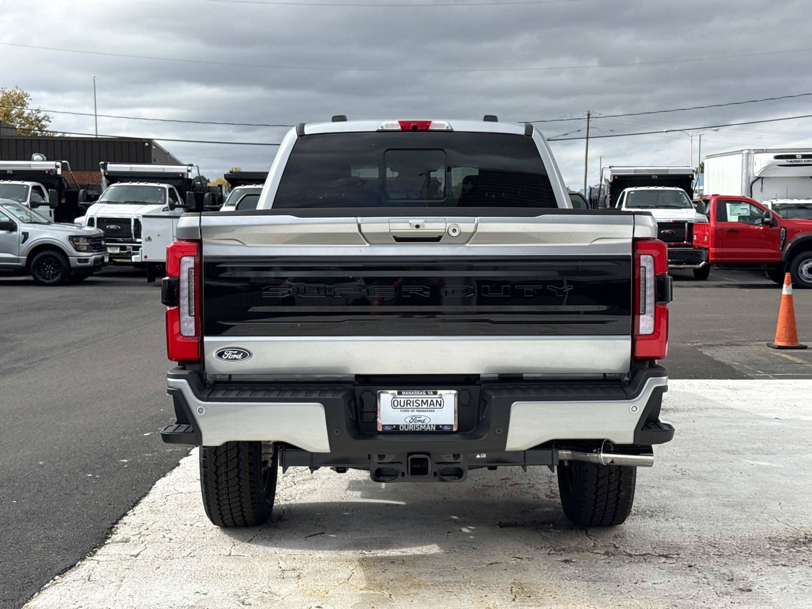 New 2027 Ford F-250SD Platinum Truck
