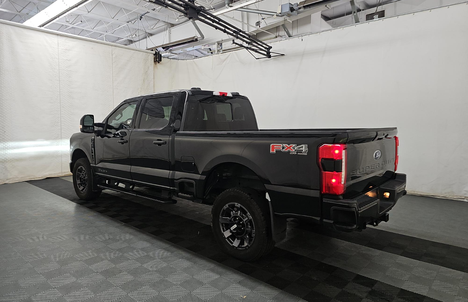 Used 2024 Ford F-250 Lariat Truck