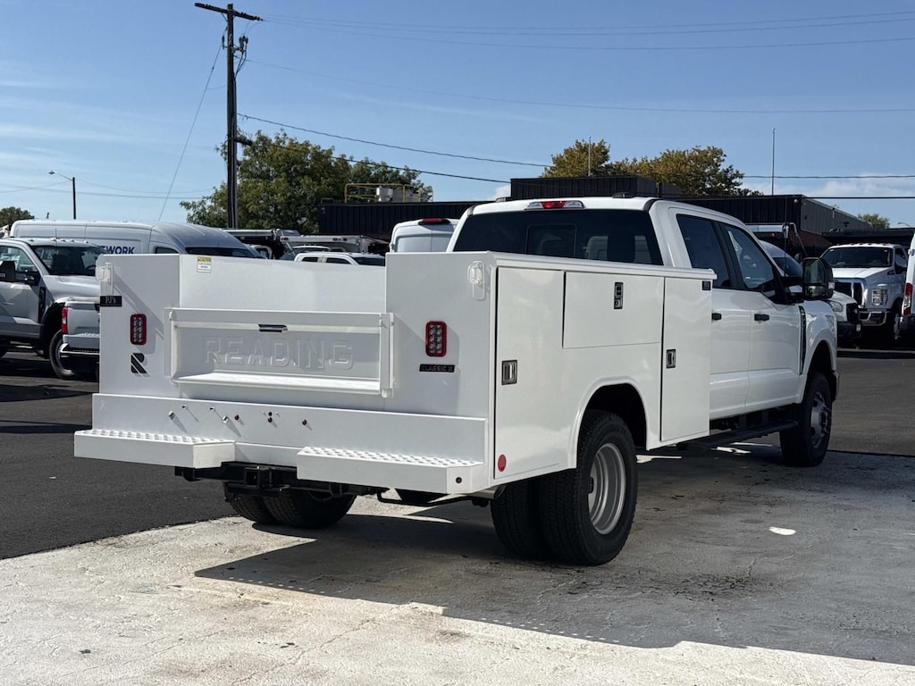 New 2026 Ford F-350SD XL Chassis
