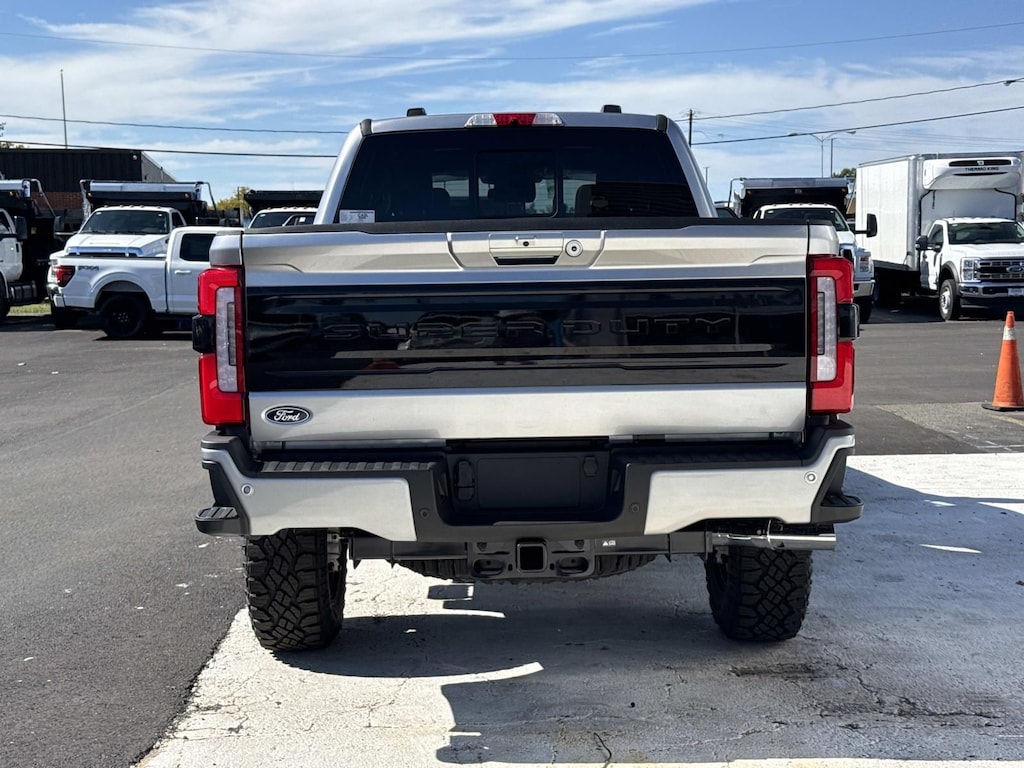 New 2027 Ford F-250SD Platinum Truck
