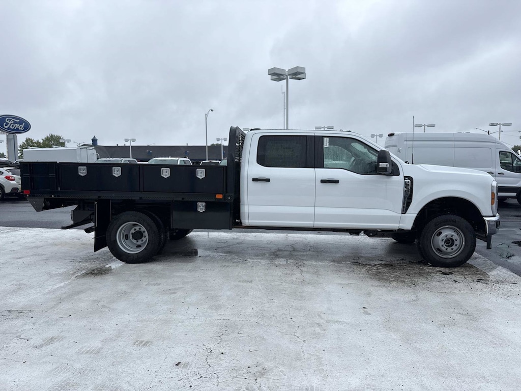 New 2026 Ford F-350SD XL Chassis
