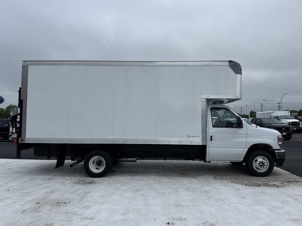 New 2027 Ford E-450SD Base Cab/Chassis
