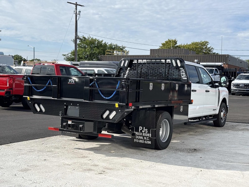 New 2026 Ford F-350SD XL Chassis