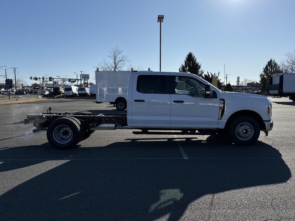 New 2026 Ford F-350SD XL Chassis