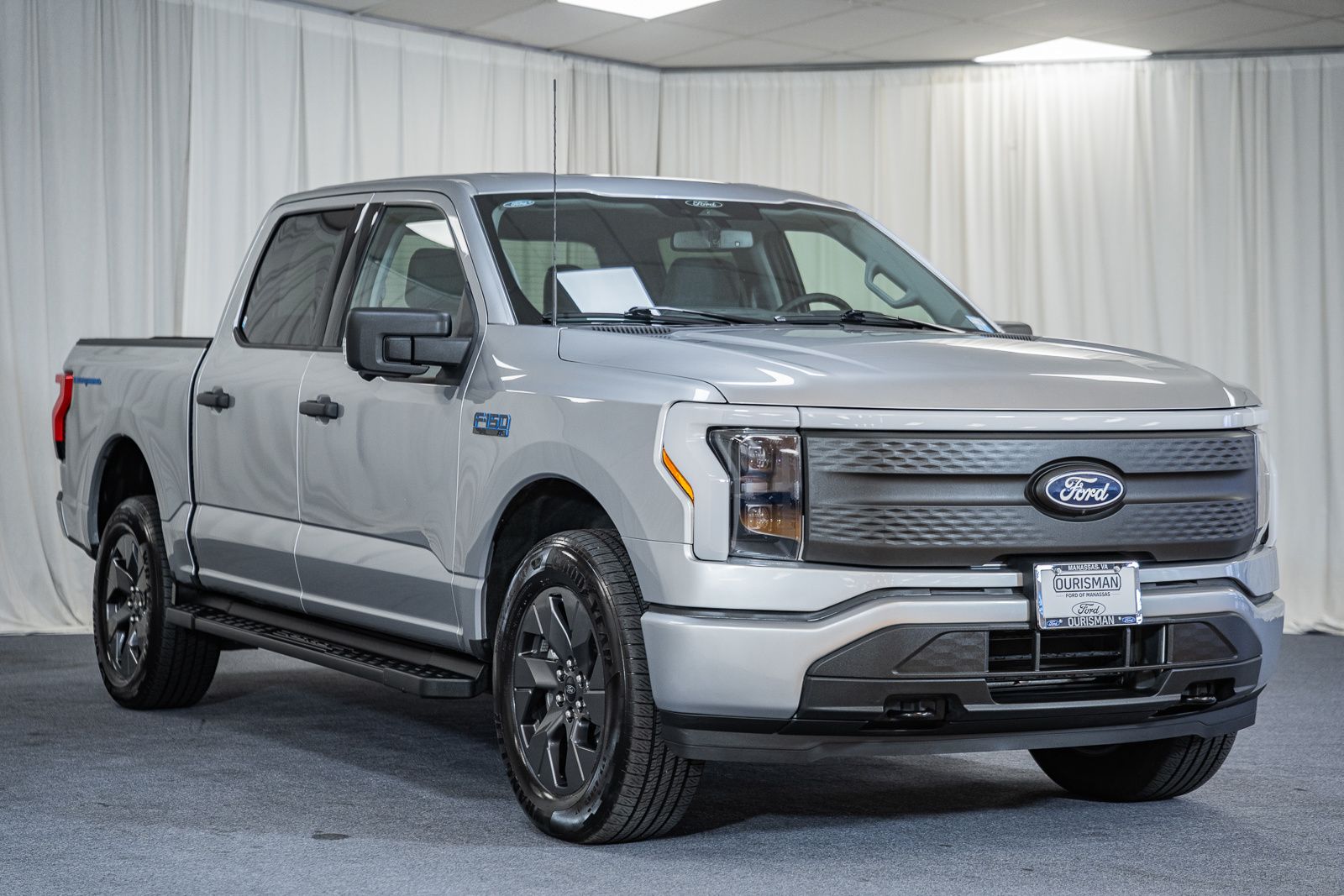 2024 Ford F-150 Lightning XLT Truck