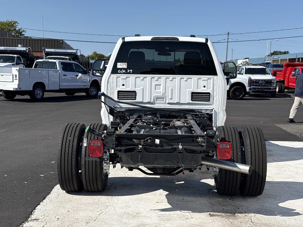 New 2026 Ford F-600SD XLT Chassis