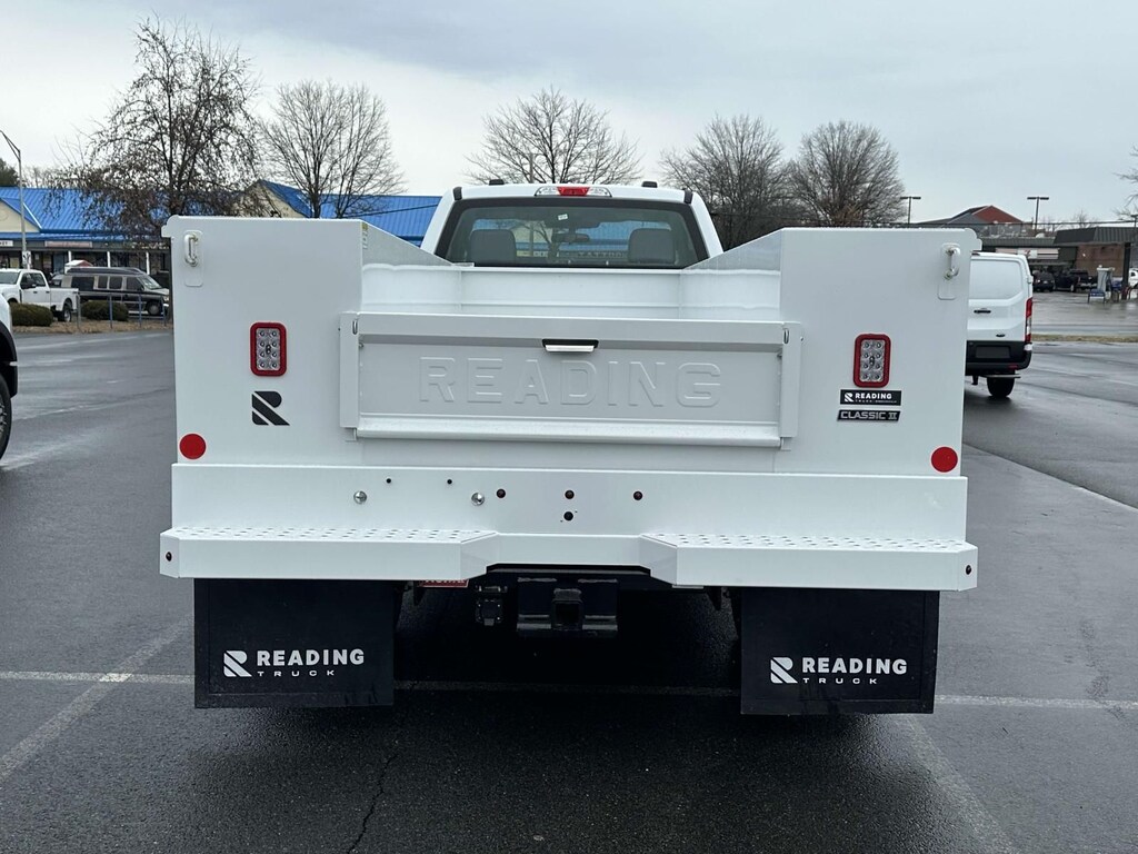 New 2024 Ford F-450 Chassis XL Chassis