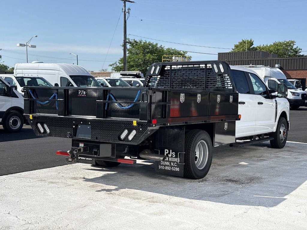 New 2026 Ford F-350SD XL Chassis