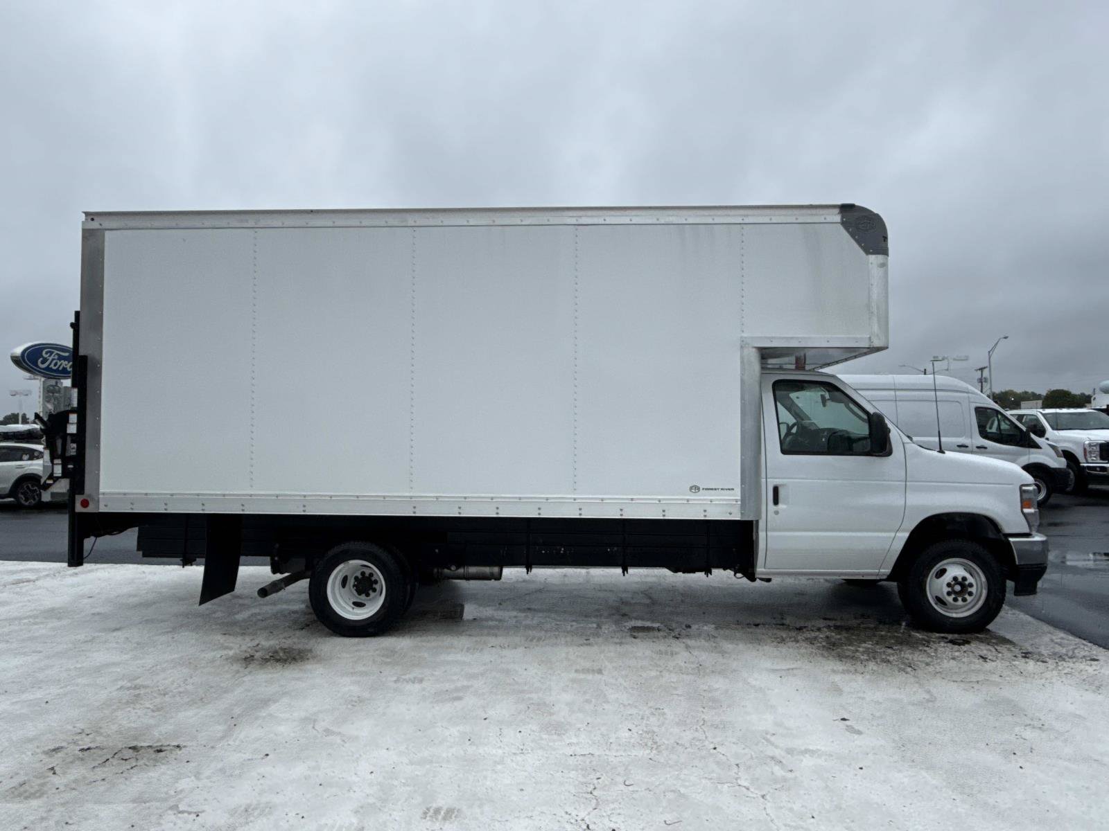 New 2027 Ford E-450SD Base Cab/Chassis