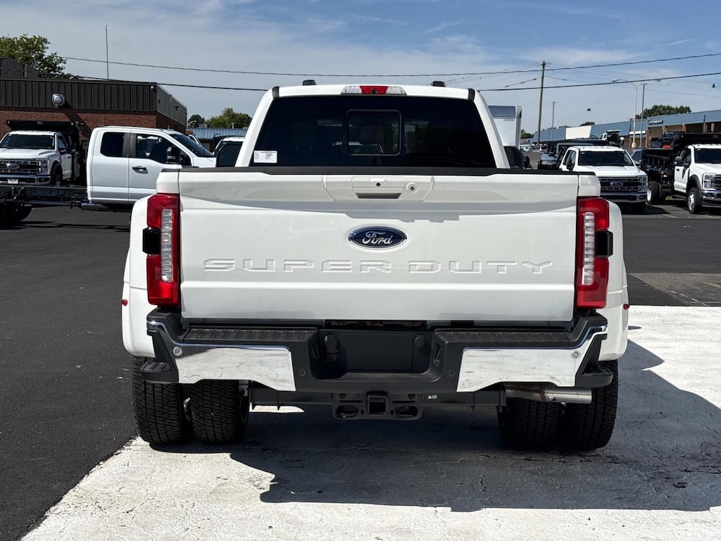 New 2026 Ford F-350SD Lariat Truck