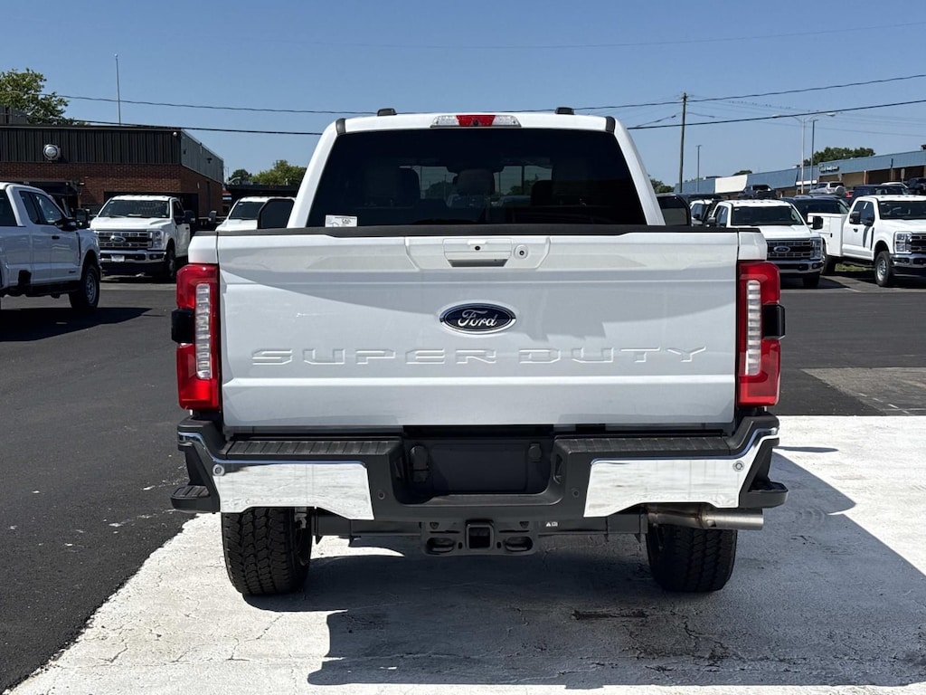 New 2026 Ford F-250SD Lariat Truck