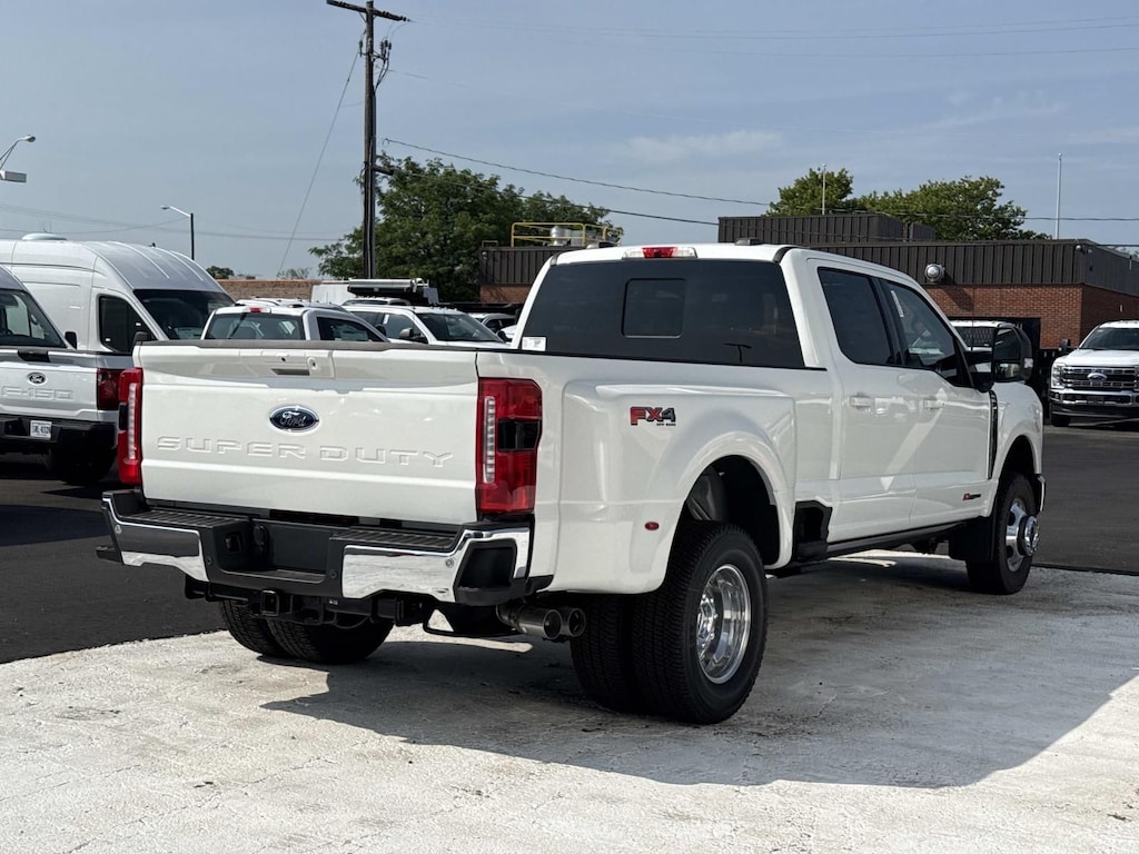 New 2026 Ford F-350SD Lariat Truck