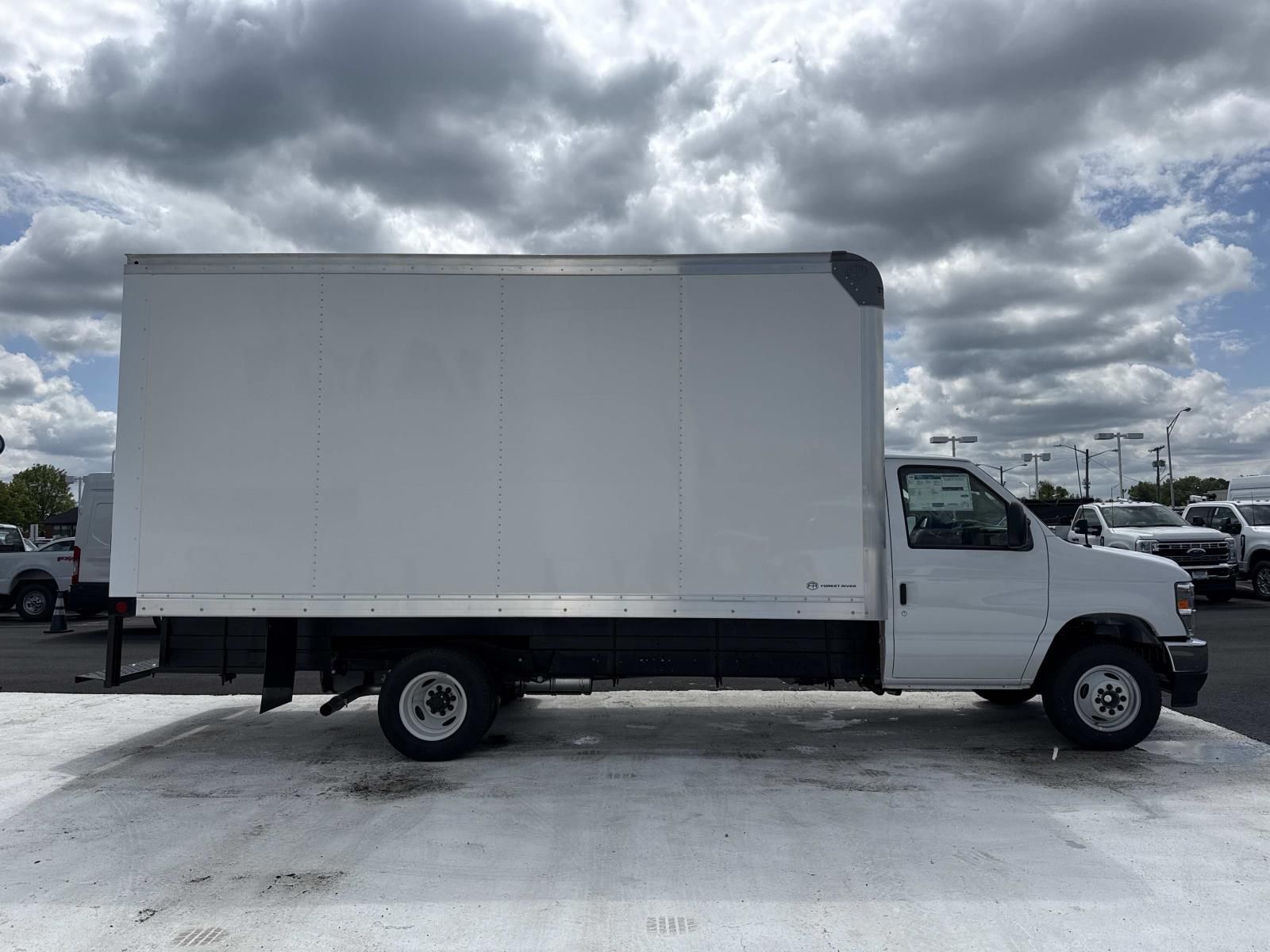 New 2027 Ford E-450SD Base Cab/Chassis