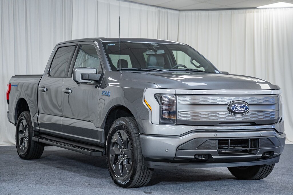 Certified 2025 Ford F-150 Lightning Lariat Truck