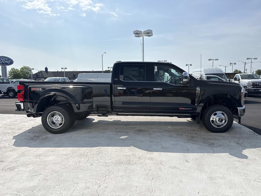 New 2026 Ford F-350SD Lariat Truck
