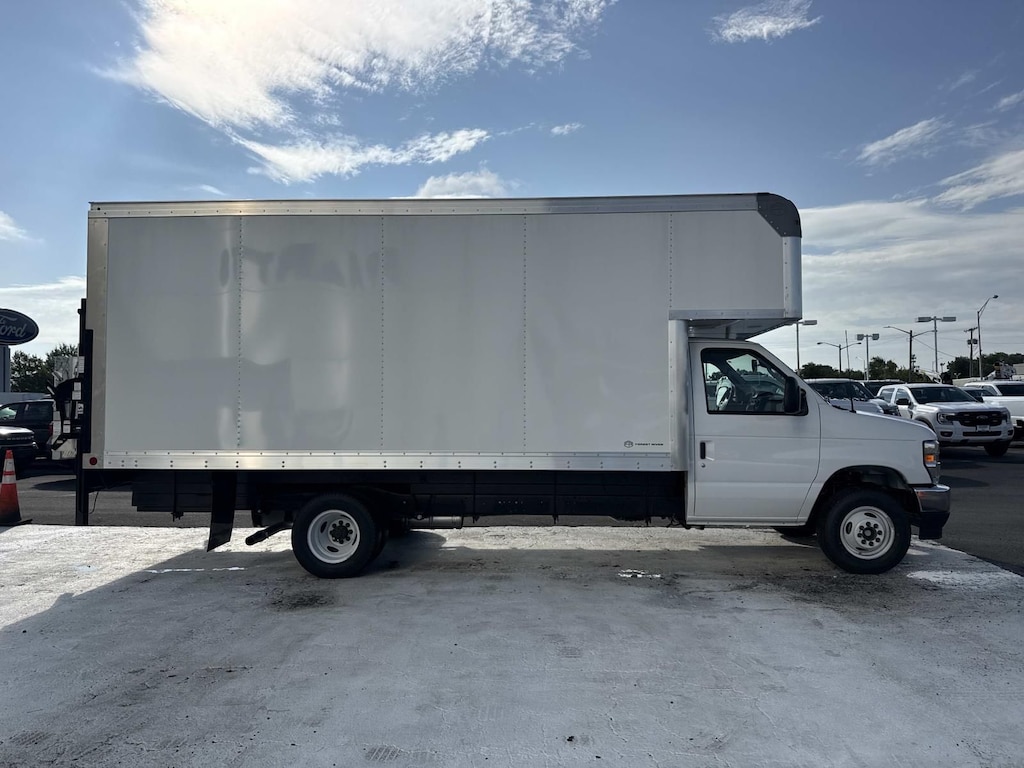 New 2027 Ford E-450SD Base Cab/Chassis