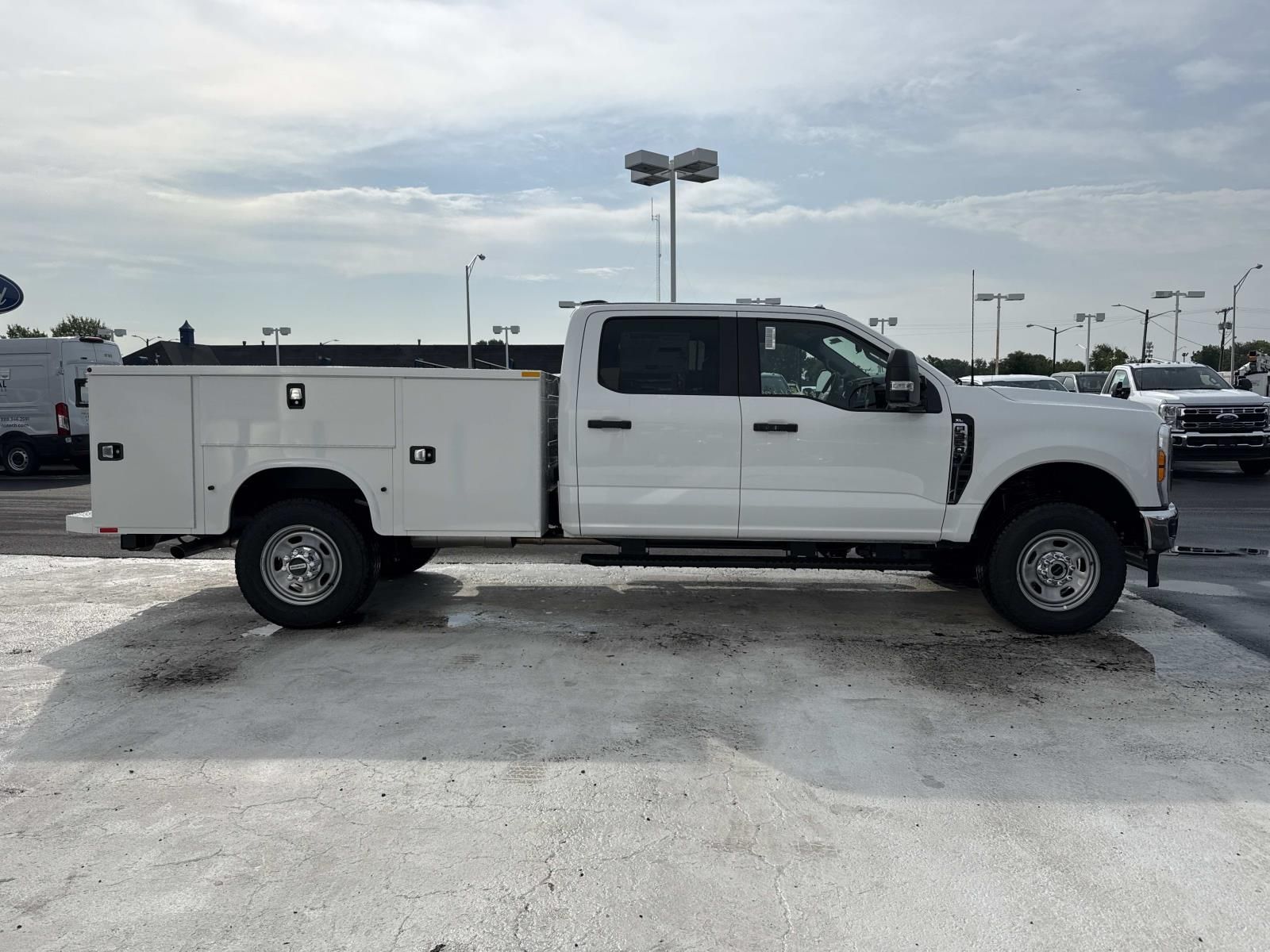 New 2026 Ford F-350SD XL Chassis